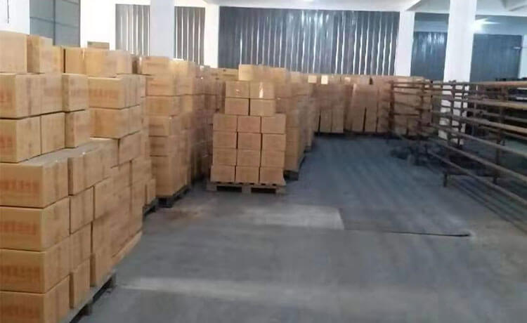 特種<a href=http://aircooling.cn/fwzhxt/ target=_blank class=infotextkey>蜂窩活性炭</a>包裝